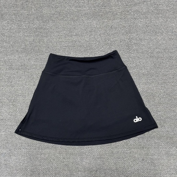 ALO Yoga Black Activewear Set - Picture 3 of 3